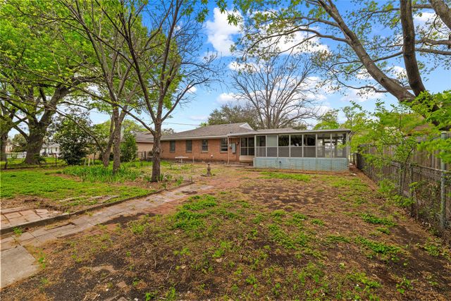 5101 Rector Avenue, Fort Worth, TX 76133