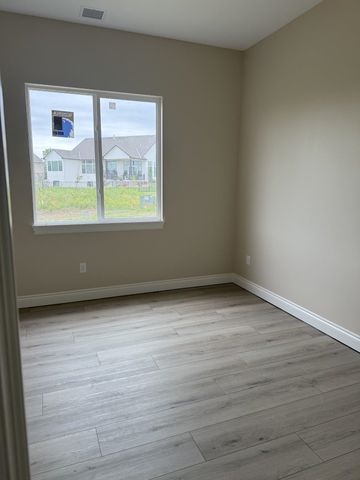 12069 E Pepperwood St, Wichita, KS 67226