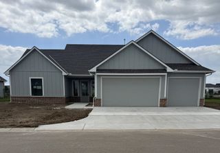 12069 E Pepperwood St, Wichita, KS 67226
