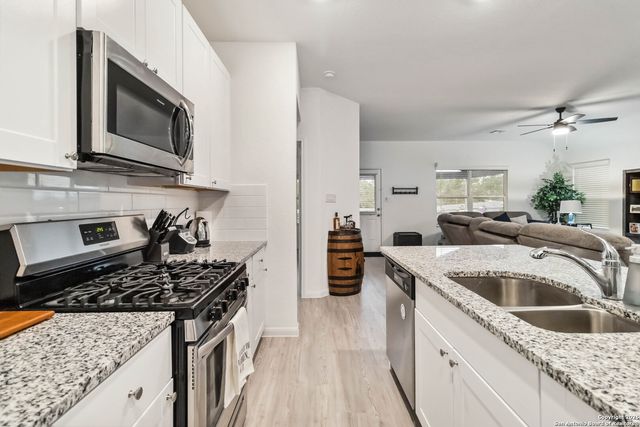 14702 Somerset Mill, San Antonio, TX 78254