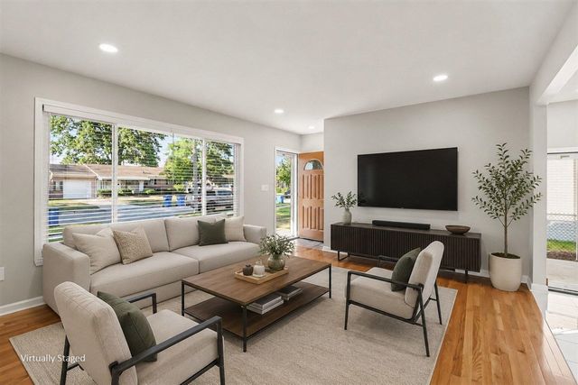 4813 Lutz Drive, Warren, MI 48092