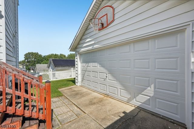 146 Bergen Ave, North Arlington Boro, NJ 07031