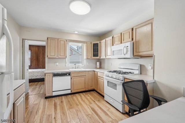146 Bergen Ave, North Arlington Boro, NJ 07031