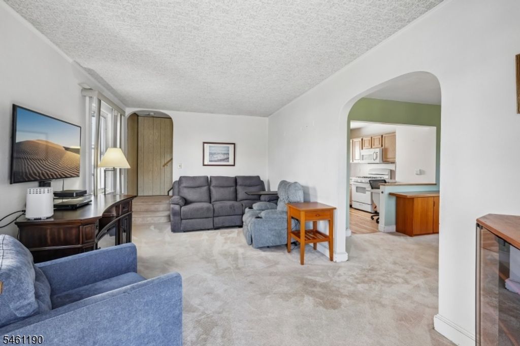 146 Bergen Ave, North Arlington Boro, NJ 07031 — photo 3