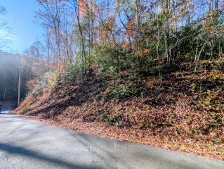 Lot 1905 Beach Front Drive, Sevierville, TN 37876