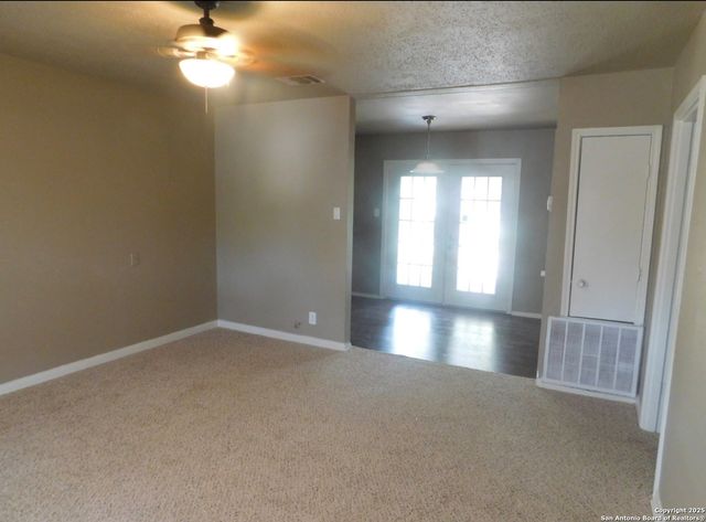 130 Eastwood, San Antonio, TX 78220