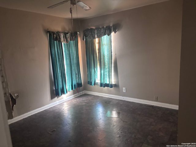 130 Eastwood, San Antonio, TX 78220