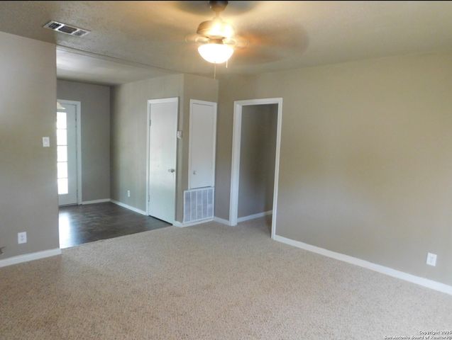 130 Eastwood, San Antonio, TX 78220