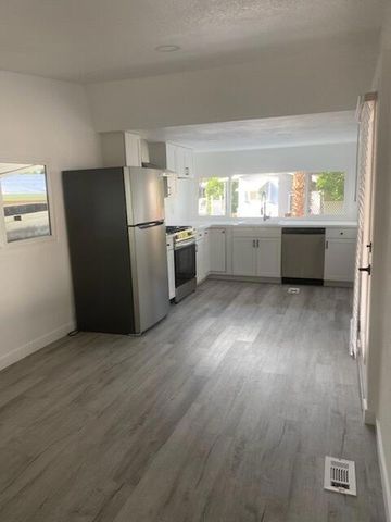 80 Jupiter Street, Palm Springs, CA 92264