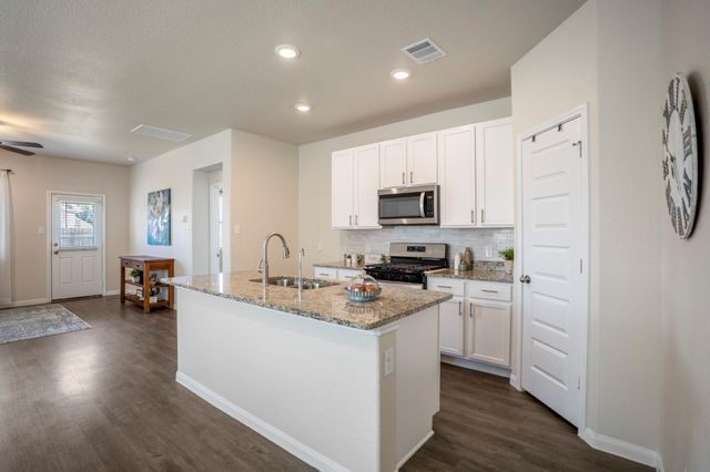 2355 Mount Locke Path, Conroe, TX 77301