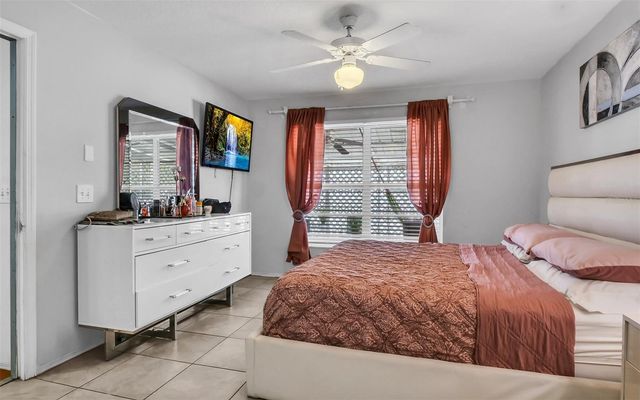 4801 ROCK FISH COURT, Tampa, FL 33617