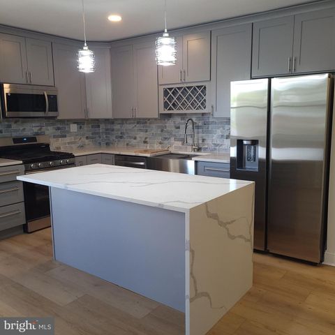 1622 E JOHNSON ST, Philadelphia, PA 19138