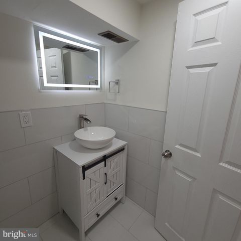 1622 E JOHNSON ST, Philadelphia, PA 19138