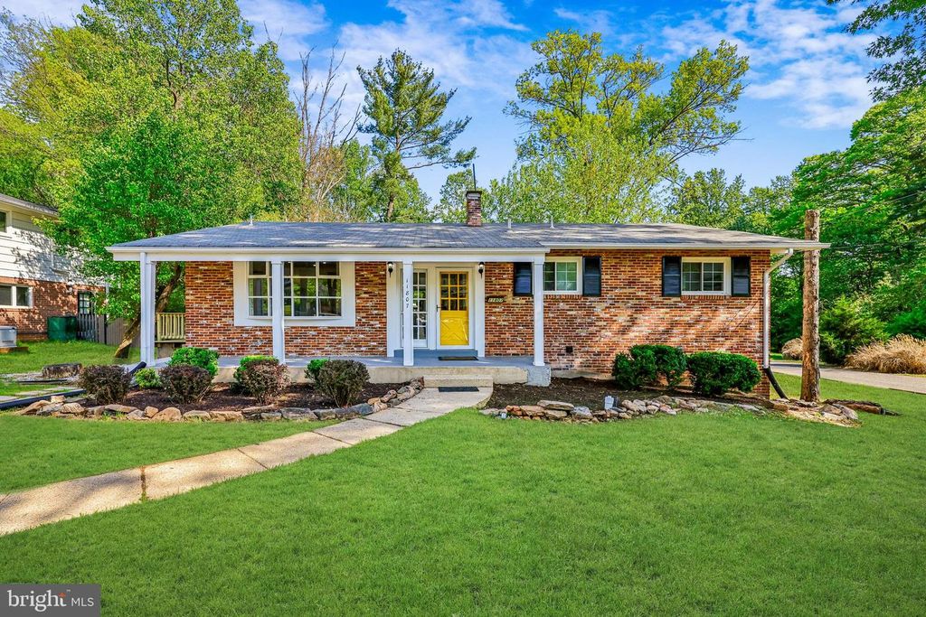 Image 1 of property listing at 11807 STONINGTON PL, Silver Spring, MD 20902