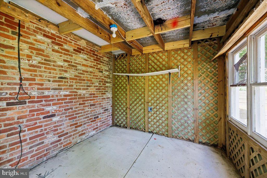 Image 30 of property listing at 11807 STONINGTON PL, Silver Spring, MD 20902