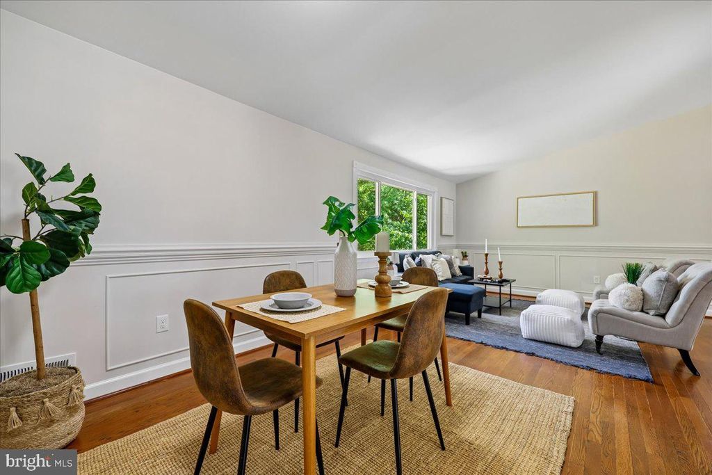 Image 45 of property listing at 11807 STONINGTON PL, Silver Spring, MD 20902