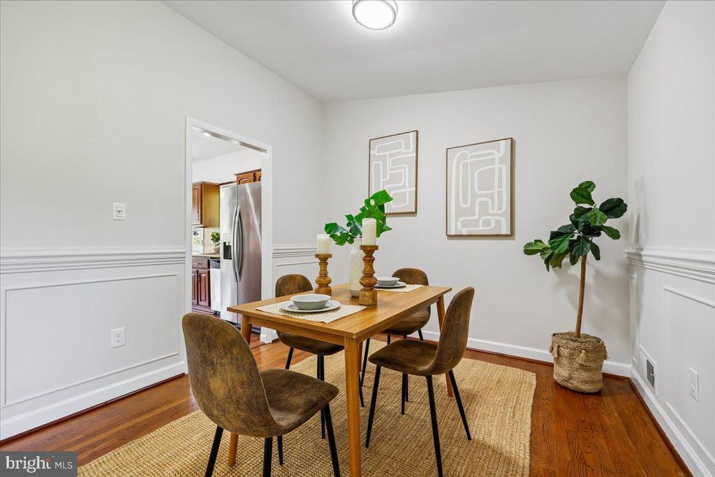 Image 48 of property listing at 11807 STONINGTON PL, Silver Spring, MD 20902