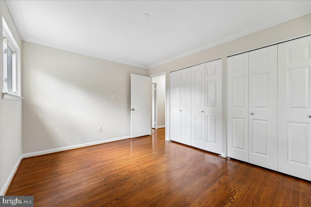 Image 57 of property listing at 11807 STONINGTON PL, Silver Spring, MD 20902