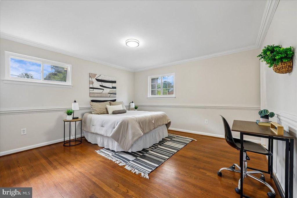 Image 58 of property listing at 11807 STONINGTON PL, Silver Spring, MD 20902