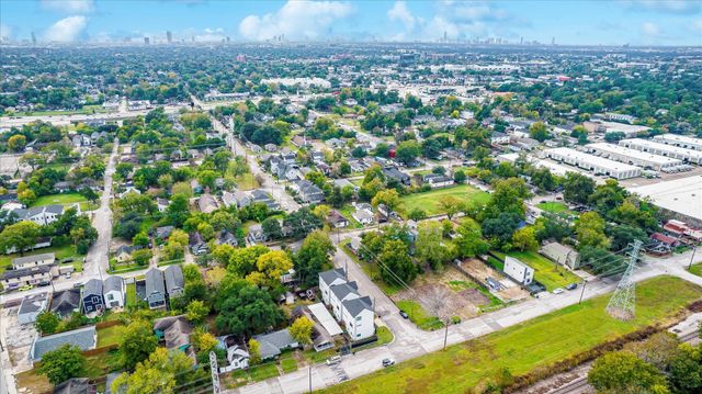 3514 Arlington Street, Houston, TX 77018