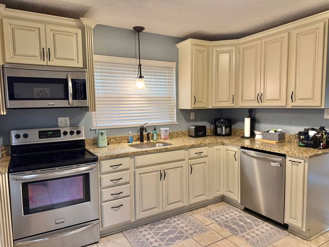 206 W 31st Street, Huntington, WV 25704