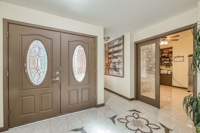 1135 Rafer Johnson Drive, Kingsburg, CA 93631