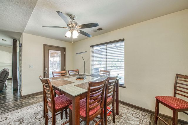 1135 Rafer Johnson Drive, Kingsburg, CA 93631
