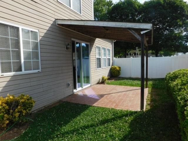 311 Windcroft Circle NW, Acworth, GA 30101