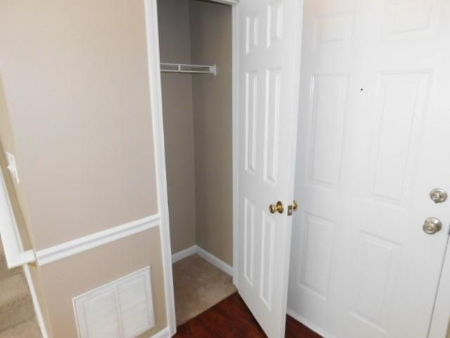 311 Windcroft Circle NW, Acworth, GA 30101