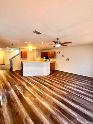 10147 Amber Flora, San Antonio, TX 78251