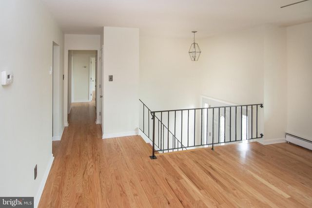 1330 RIDGEVIEW DR, Phoenixville, PA 19460