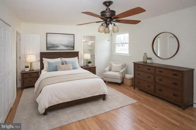 1330 RIDGEVIEW DR, Phoenixville, PA 19460