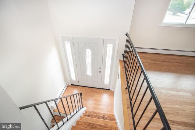 1330 RIDGEVIEW DR, Phoenixville, PA 19460