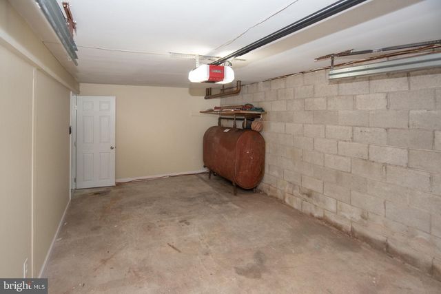 1330 RIDGEVIEW DR, Phoenixville, PA 19460