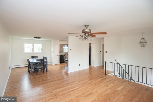 1330 RIDGEVIEW DR, Phoenixville, PA 19460