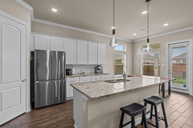 1302 Lake Mija Court, Seabrook, TX 77586