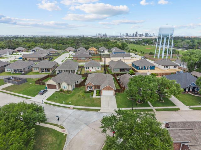 1302 Lake Mija Court, Seabrook, TX 77586