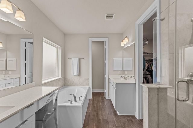 1302 Lake Mija Court, Seabrook, TX 77586