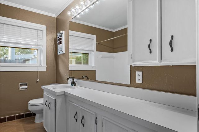 2210 Nina Lee Lane, Houston, TX 77018