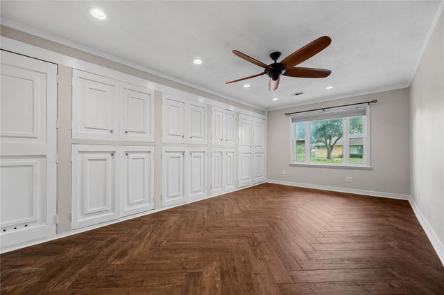 2210 Nina Lee Lane, Houston, TX 77018