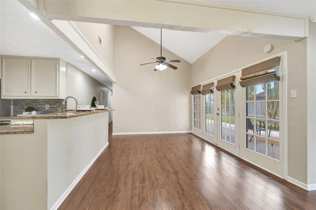 4330 Shady Springs Drive, Seabrook, TX 77586