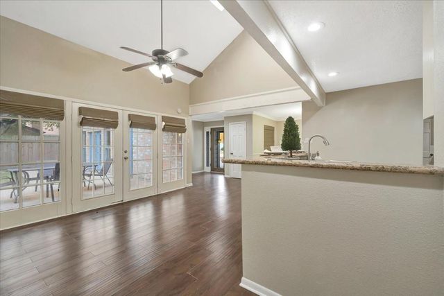 4330 Shady Springs Drive, Seabrook, TX 77586