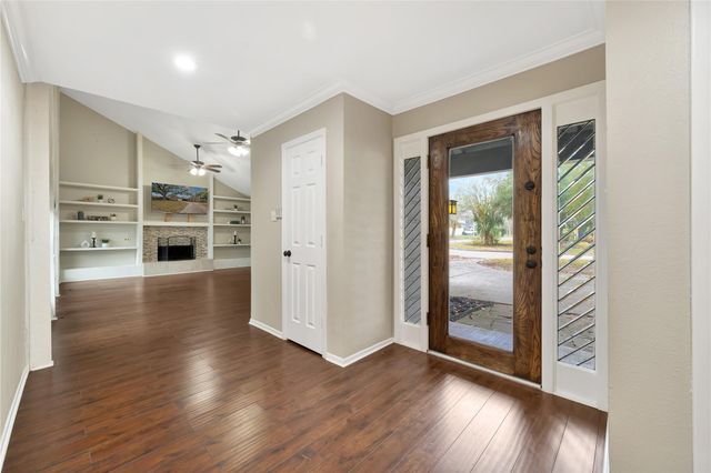 4330 Shady Springs Drive, Seabrook, TX 77586