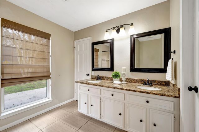 4330 Shady Springs Drive, Seabrook, TX 77586