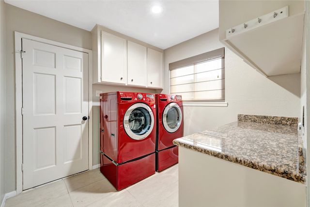 4330 Shady Springs Drive, Seabrook, TX 77586