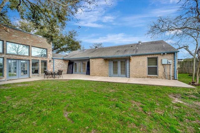 4330 Shady Springs Drive, Seabrook, TX 77586