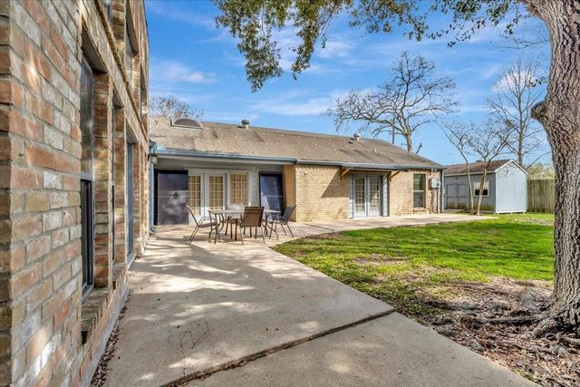 4330 Shady Springs Drive, Seabrook, TX 77586