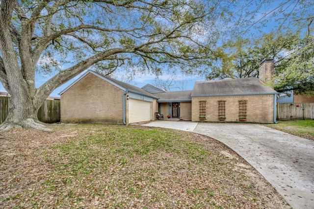 4330 Shady Springs Drive, Seabrook, TX 77586