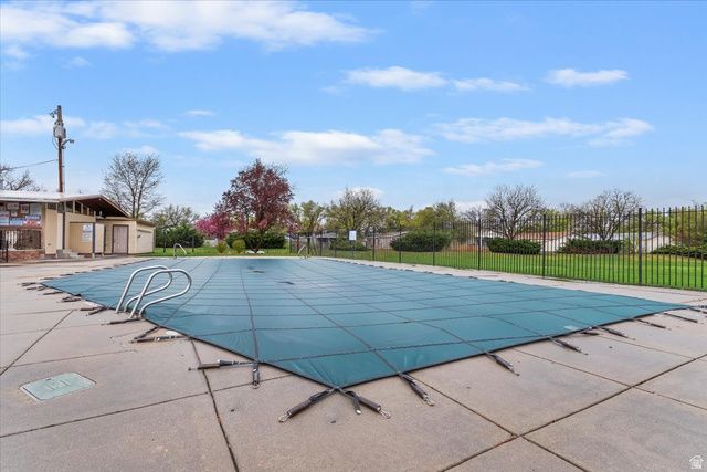 273 E VAGABOND DR, Murray, UT 84107