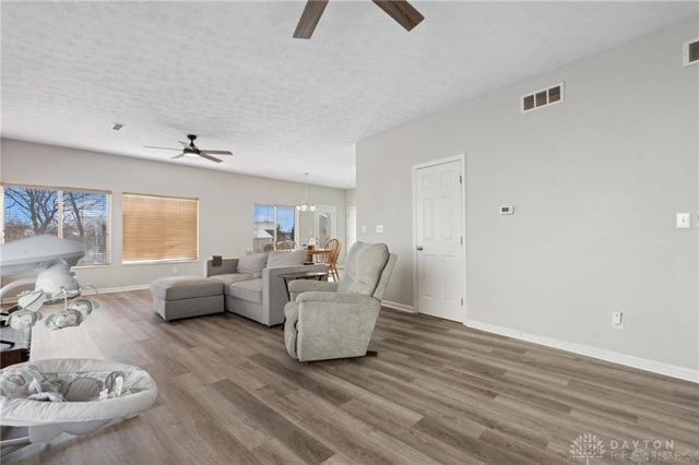 10086 N Cliff Swallow Court, Miamisburg, OH 45342